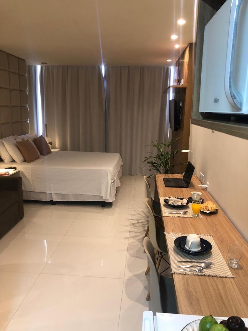 Oito Zero Um - Flat Sol Victoria Marina Apartment ซัลวาดอร์ ภายนอก รูปภาพ