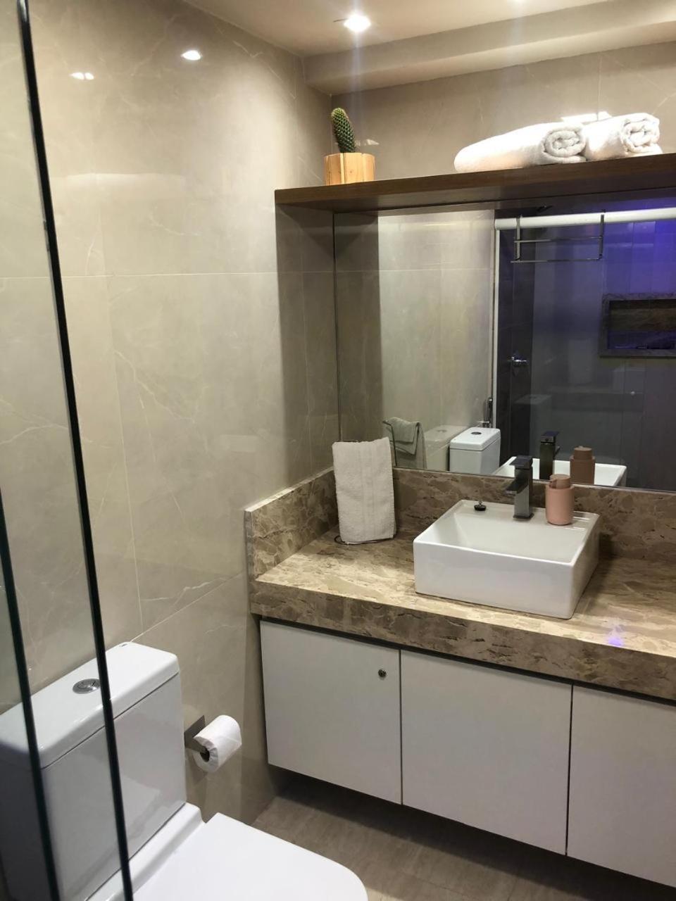 Oito Zero Um - Flat Sol Victoria Marina Apartment ซัลวาดอร์ ภายนอก รูปภาพ